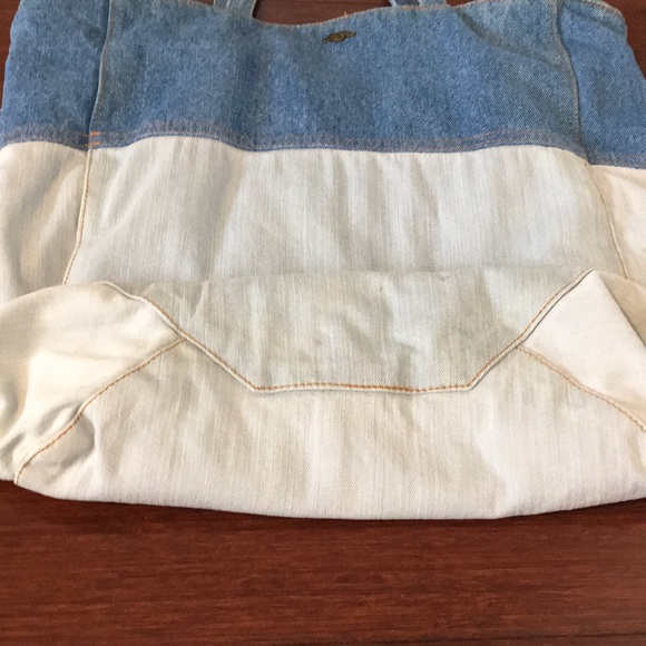 A/X (Armani Exchange) bag - Picture 7 of 9